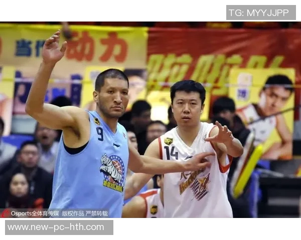 范子铭的成长之路：从青涩少年到篮球场上的明星之旅